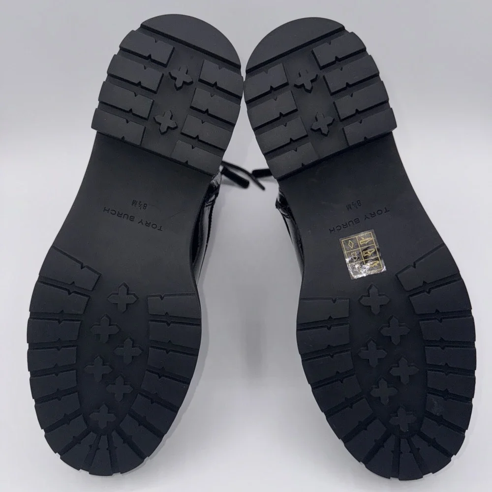 Tory Burch sole contain